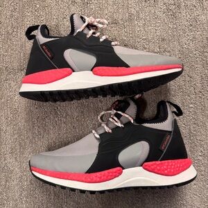 Columbia Women’s OutDry Hiking Shoes. Sz8.5